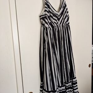 Torrid black and white striped dress. Size 1 with pockets